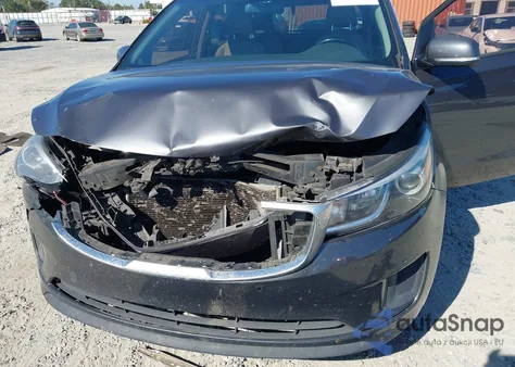 2017 Kia Sedona Lx z USA, uszkodzony, nr VIN KNDMB5C19H6248754